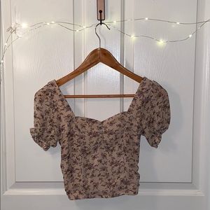 TRENDY TILLYS CAP-SLEVE CROP TOP